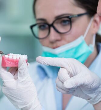 Prótesis Dentales Gratuitas del Gobierno en Estados Unidos: Un Recurso Vital para la Salud Bucal